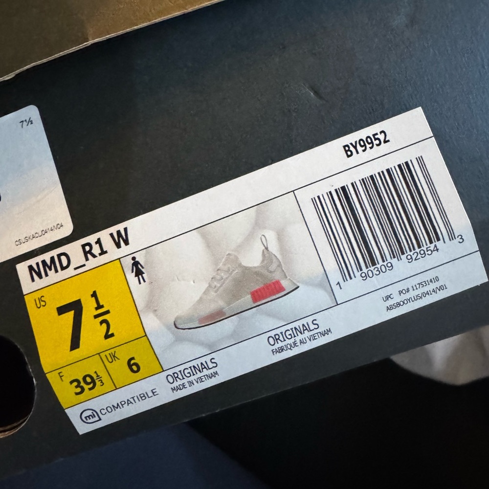 Adidas NMD_R1 Women's Sneakers - White and Pink